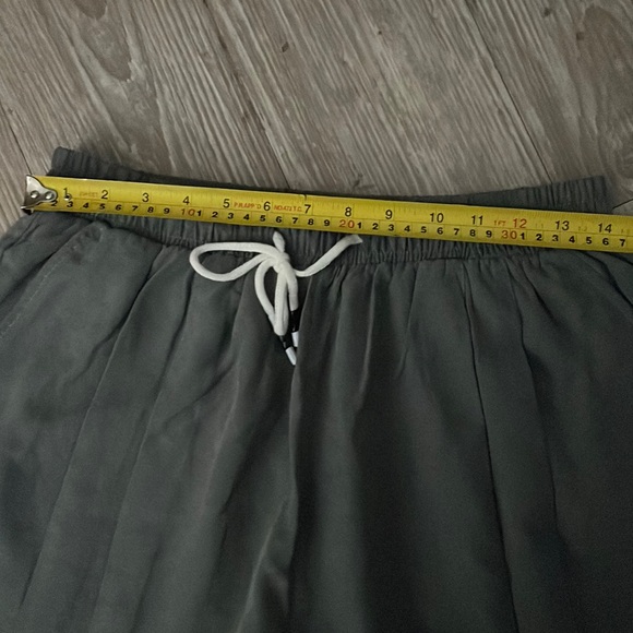 NWOT Shein shorts - Picture 3 of 5